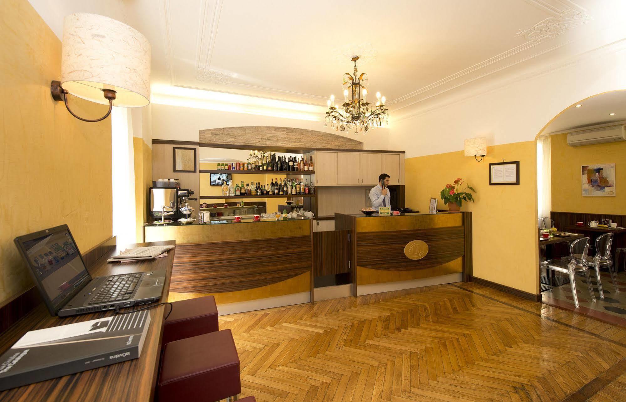 Hotel Panizza Milan Luaran gambar